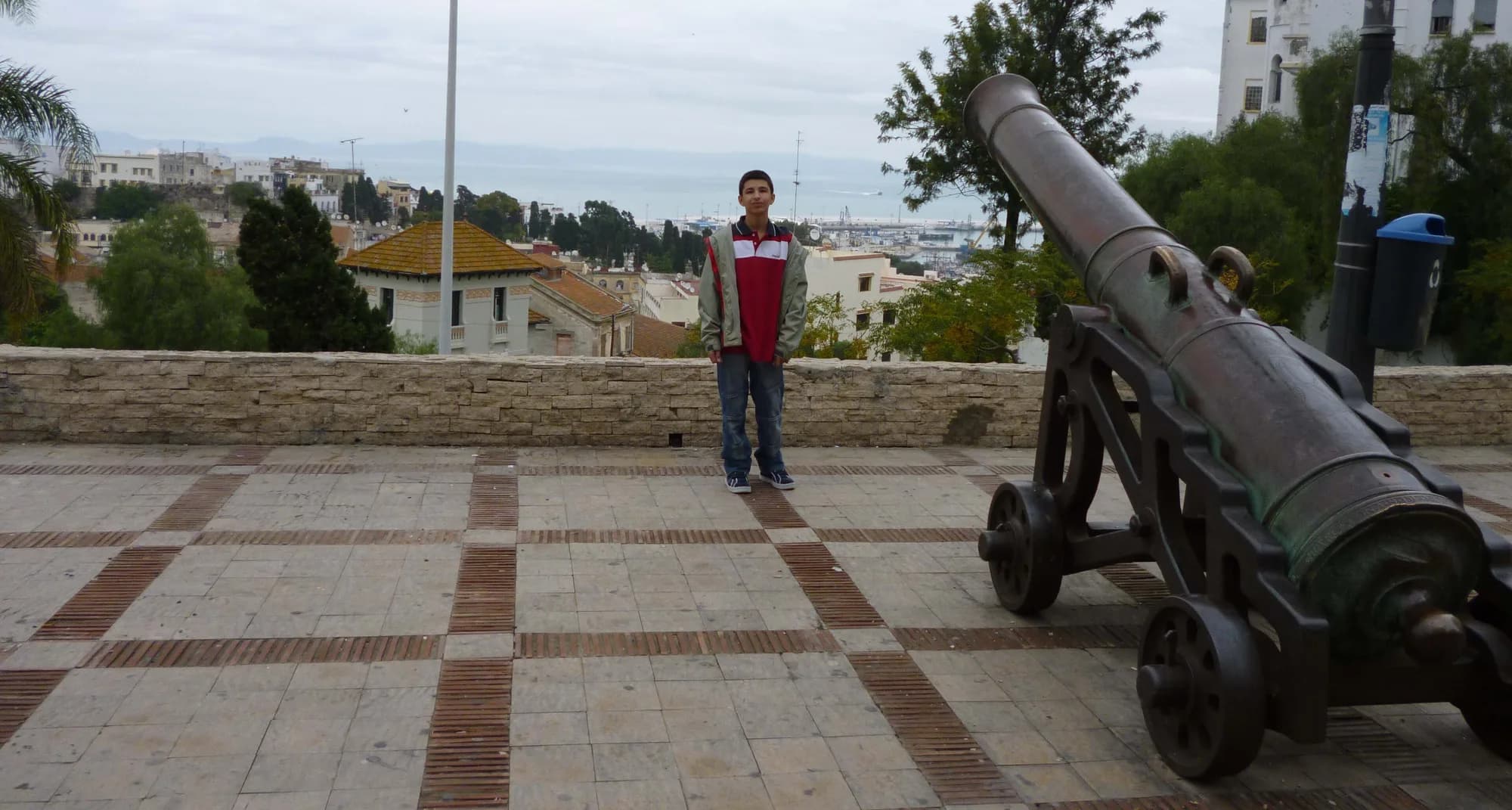 Place Faro and Sour Maâgazine Viewpoint